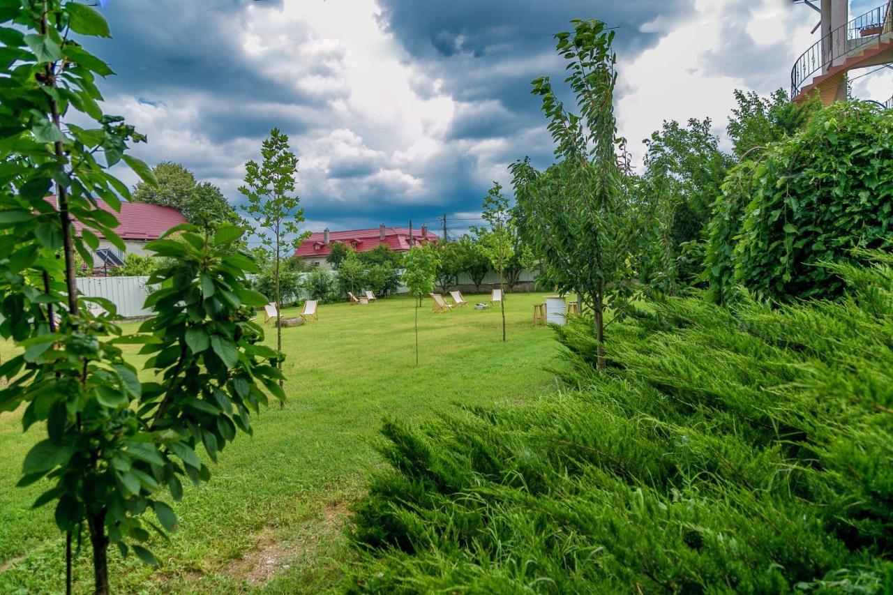 Hotel Heaven Garden Două Mai Exterior foto